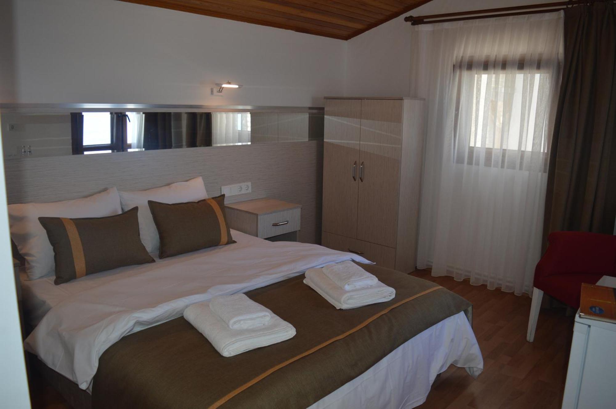 Yakamoz Otel Urla Eksteriør billede